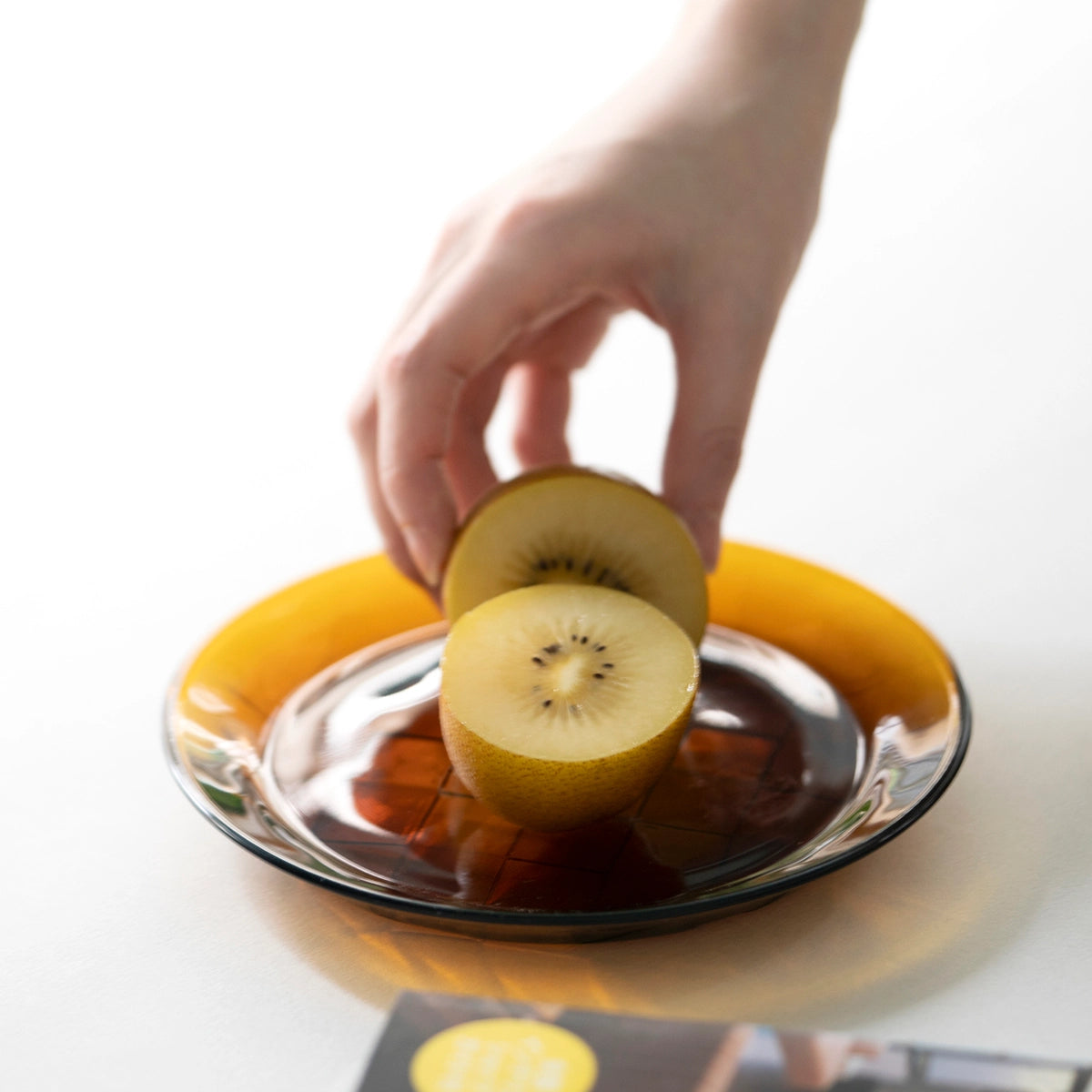 HMM Woven Plate, Amber