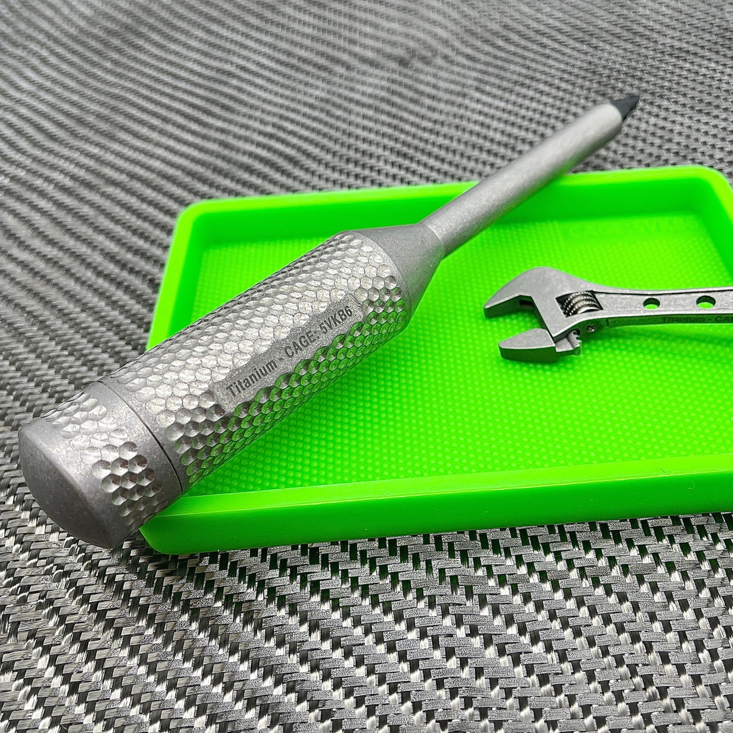 CountyComm Titanium Aviation Multi-Bit Screwdriver - Gen 2