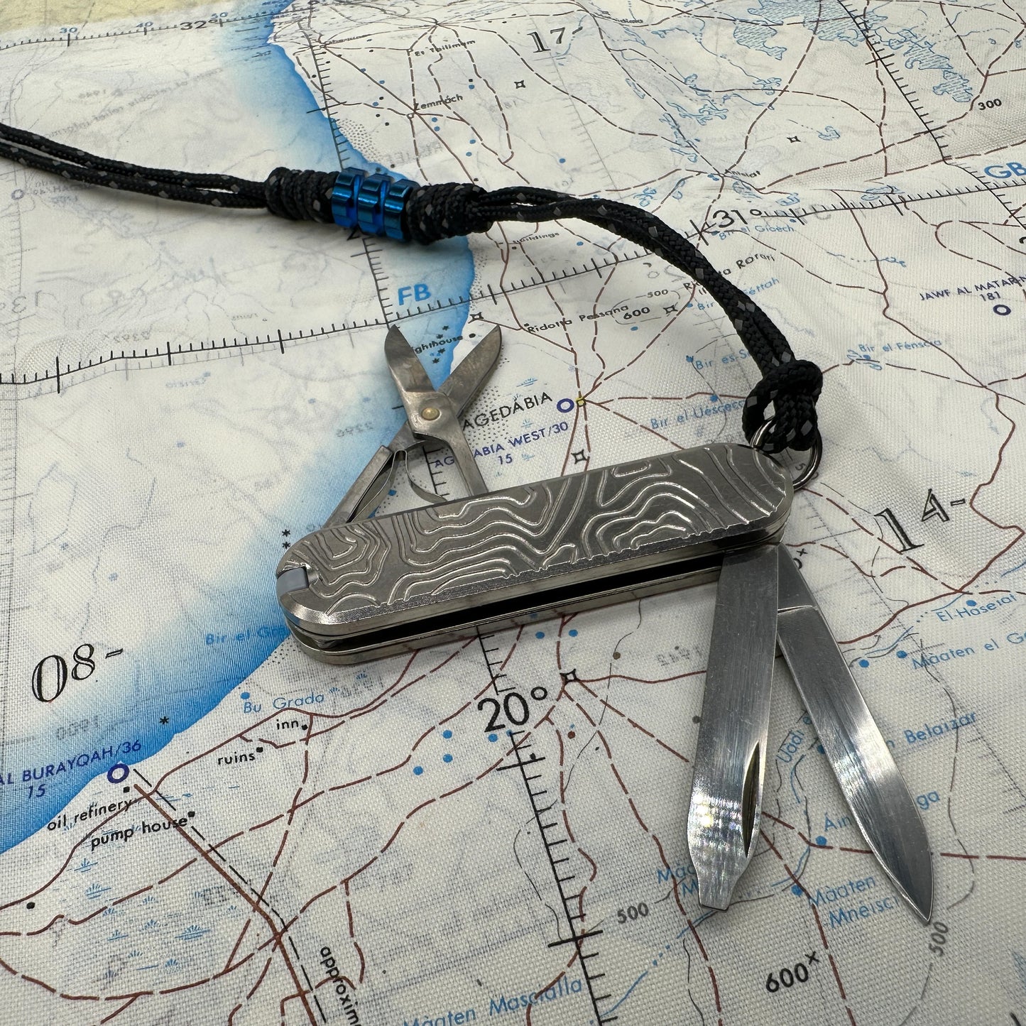 CountyComm 58mm Titanium Scales + Classic Swiss Army Knife Kit, Topography