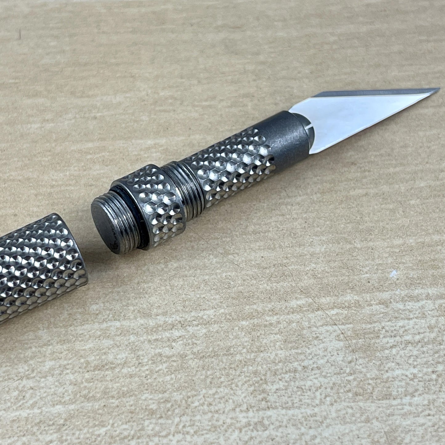 CountyComm Key Ring Titanium Collapsible Scalpel by Maratac®