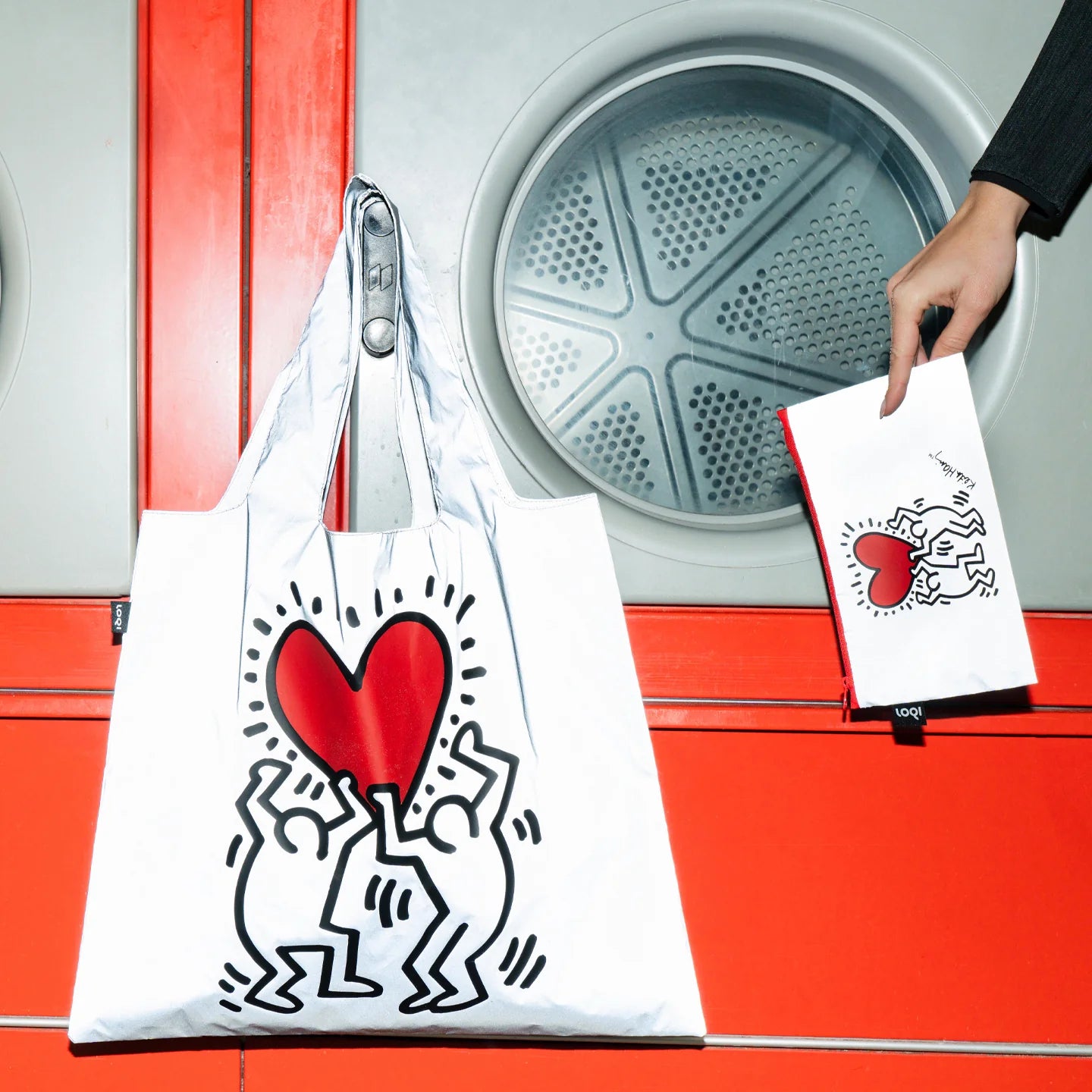 LOQI Keith Haring Reflective Bag, Dancing Heart