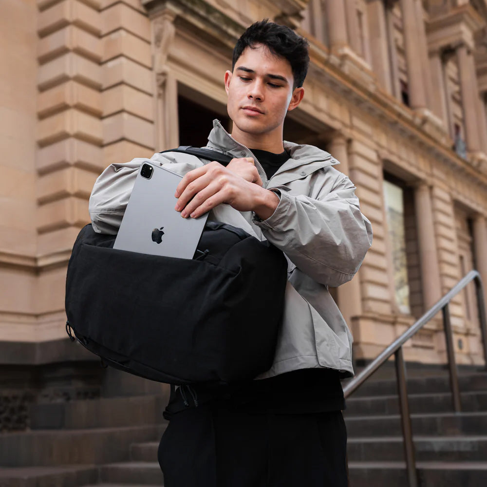 ALPAKA Traverse Backpack 30L, Axoflux 400D, Black