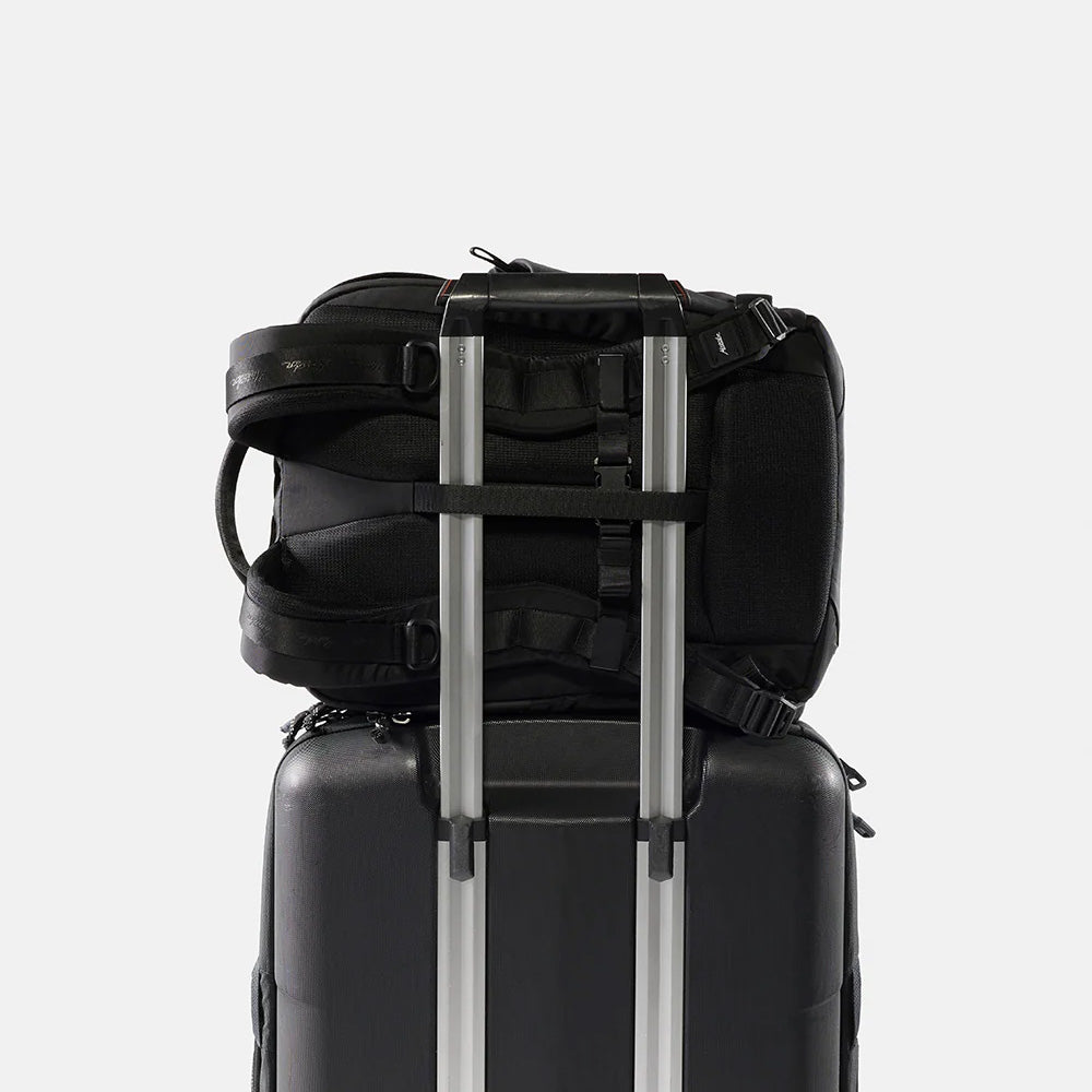 Matador Personal Item Travel Pack 18L, Black