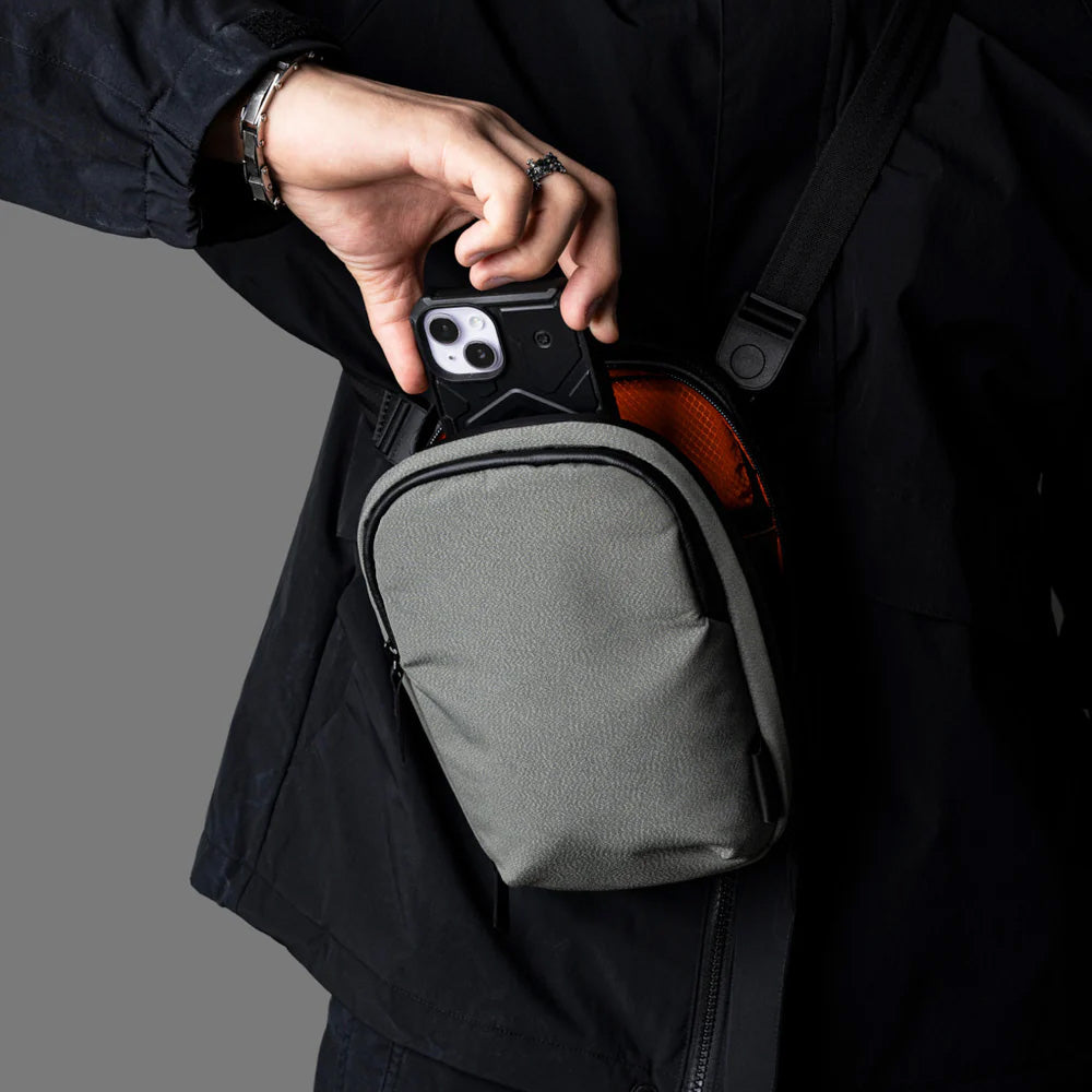 ALPAKA Metro Sling V2 Axoflux 300D, Grey