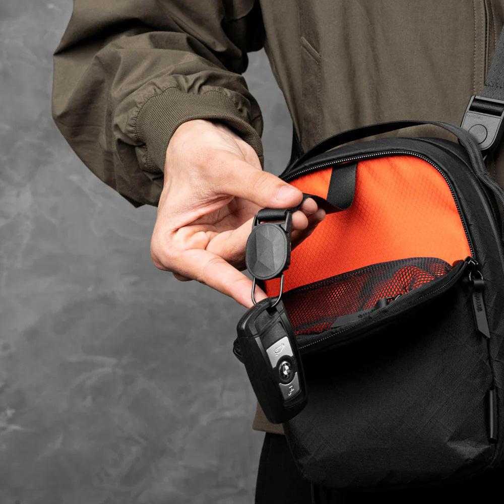 ALPAKA Metro Sling Max Ultradyne 100D, Black