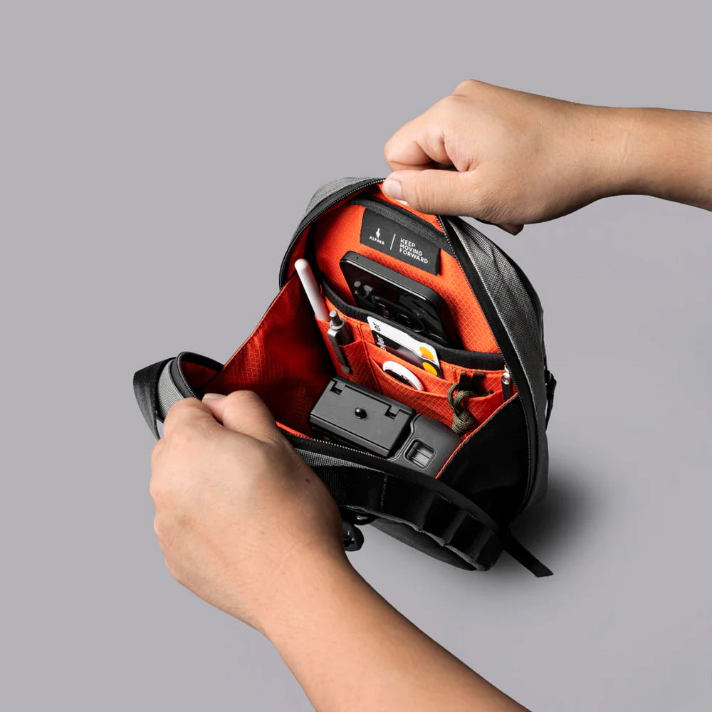 ALPAKA Metro Sling Max Ultradyne 100D, Grey
