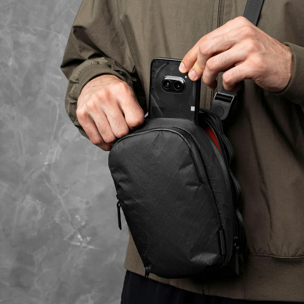 ALPAKA Metro Sling V2 Ultradyne 100D, Black
