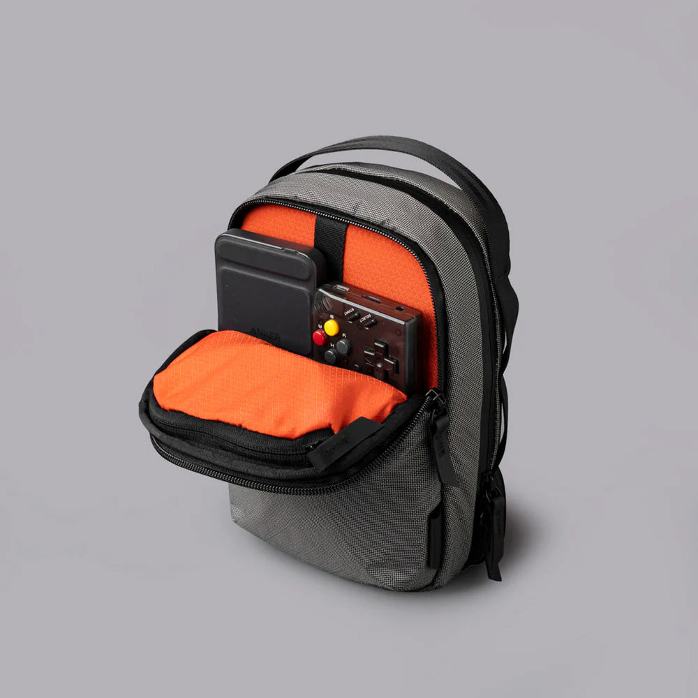 ALPAKA Metro Sling V2 Ultradyne 100D, Grey