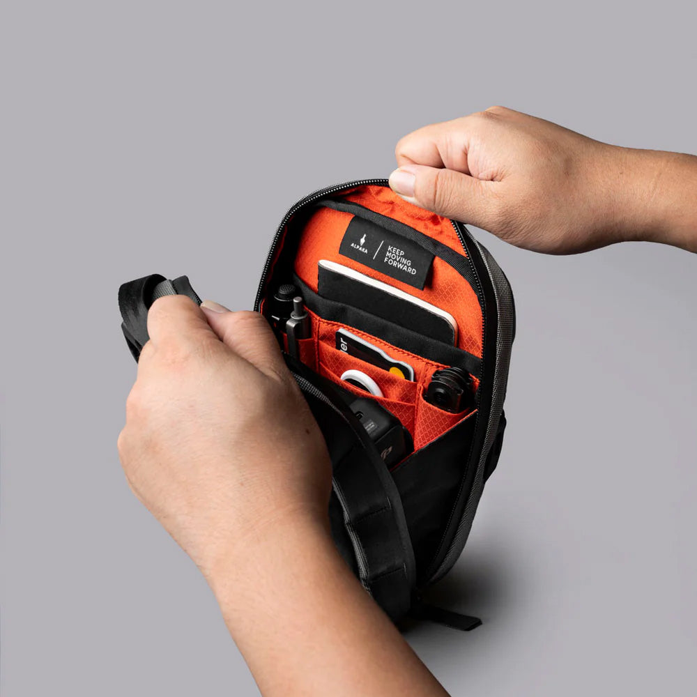 ALPAKA Metro Sling V2 Ultradyne 100D, Grey