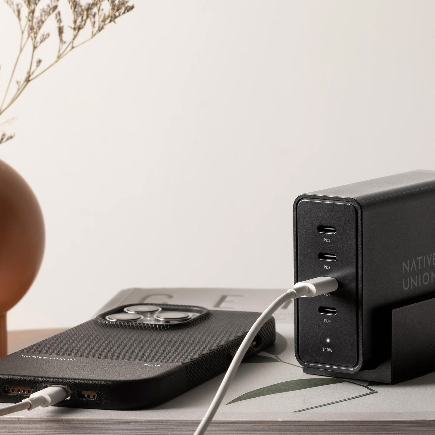 Native Union GaN Hurtiglader Desktop PD 140W, 4xUSB-C