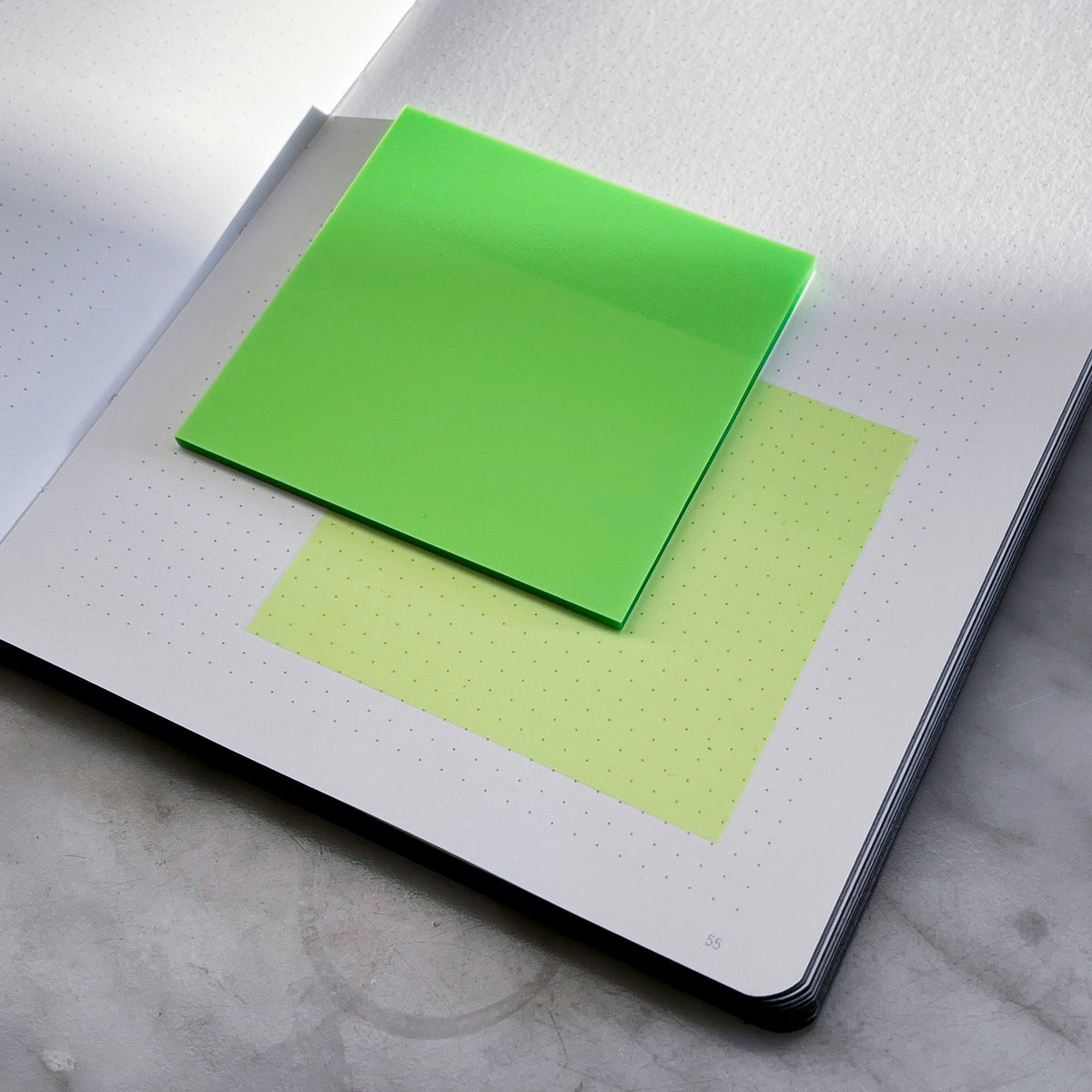 Gjennomsiktige Post-it Neon, 75x75mm – Goodnotes.no
