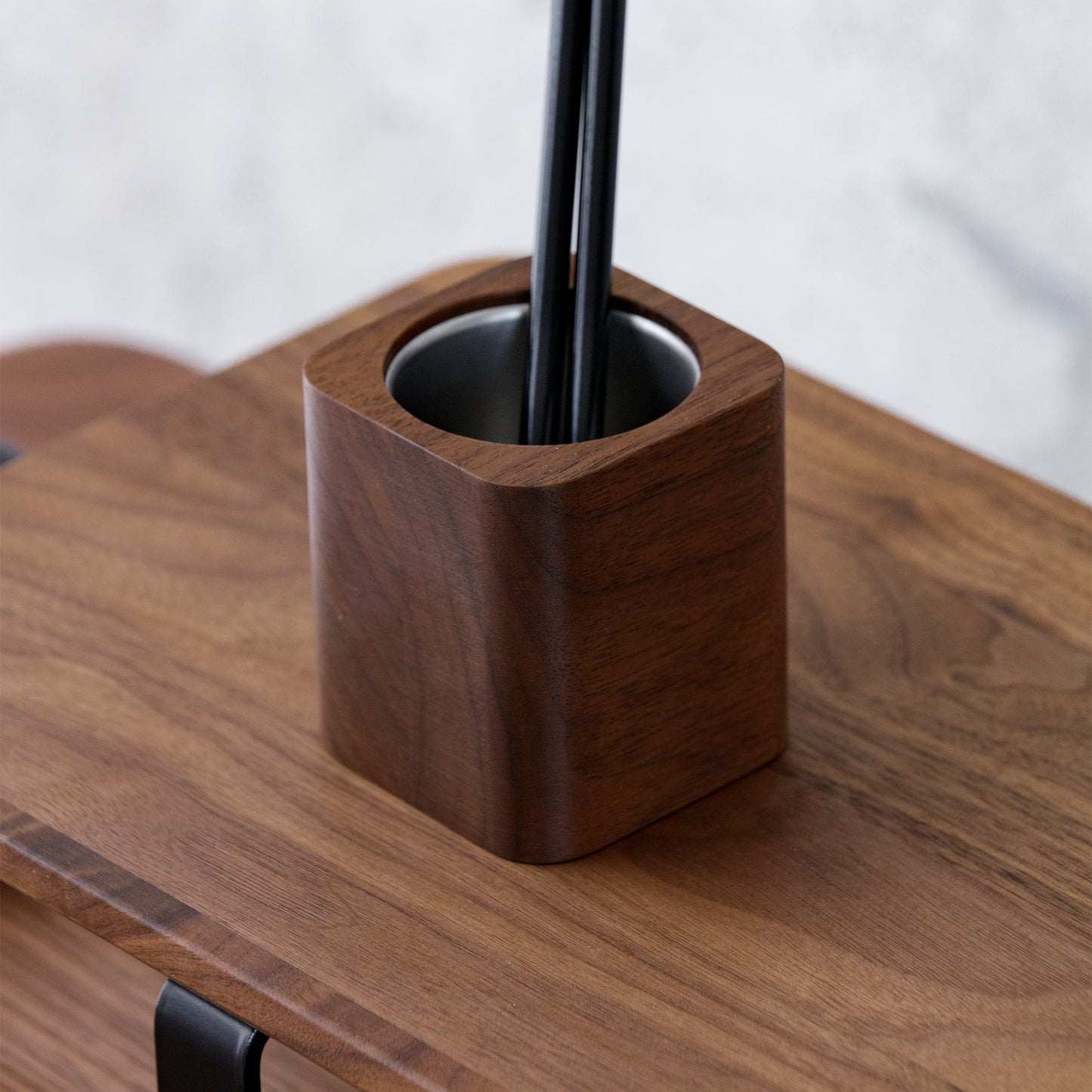 Oakywood Cubic Pot, Walnut