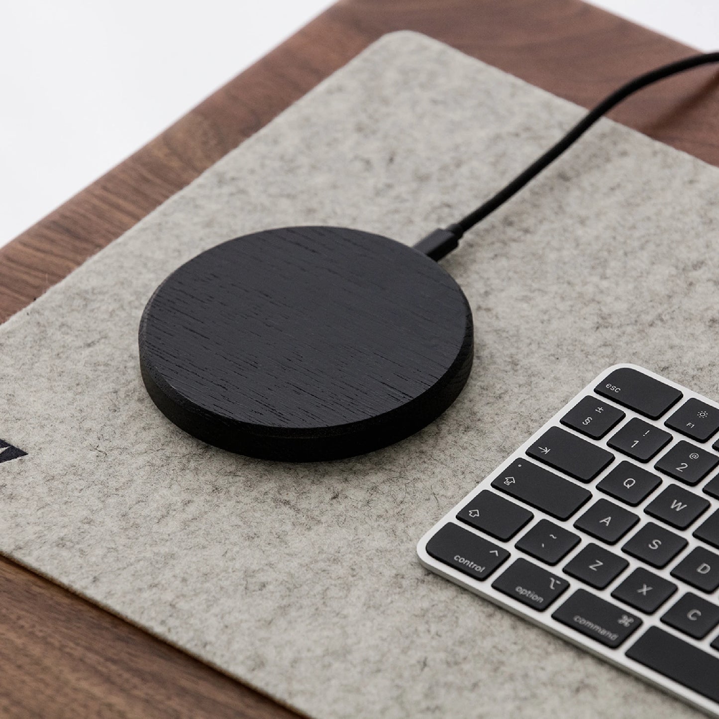 Oakywood Slim Charging Pad, Black