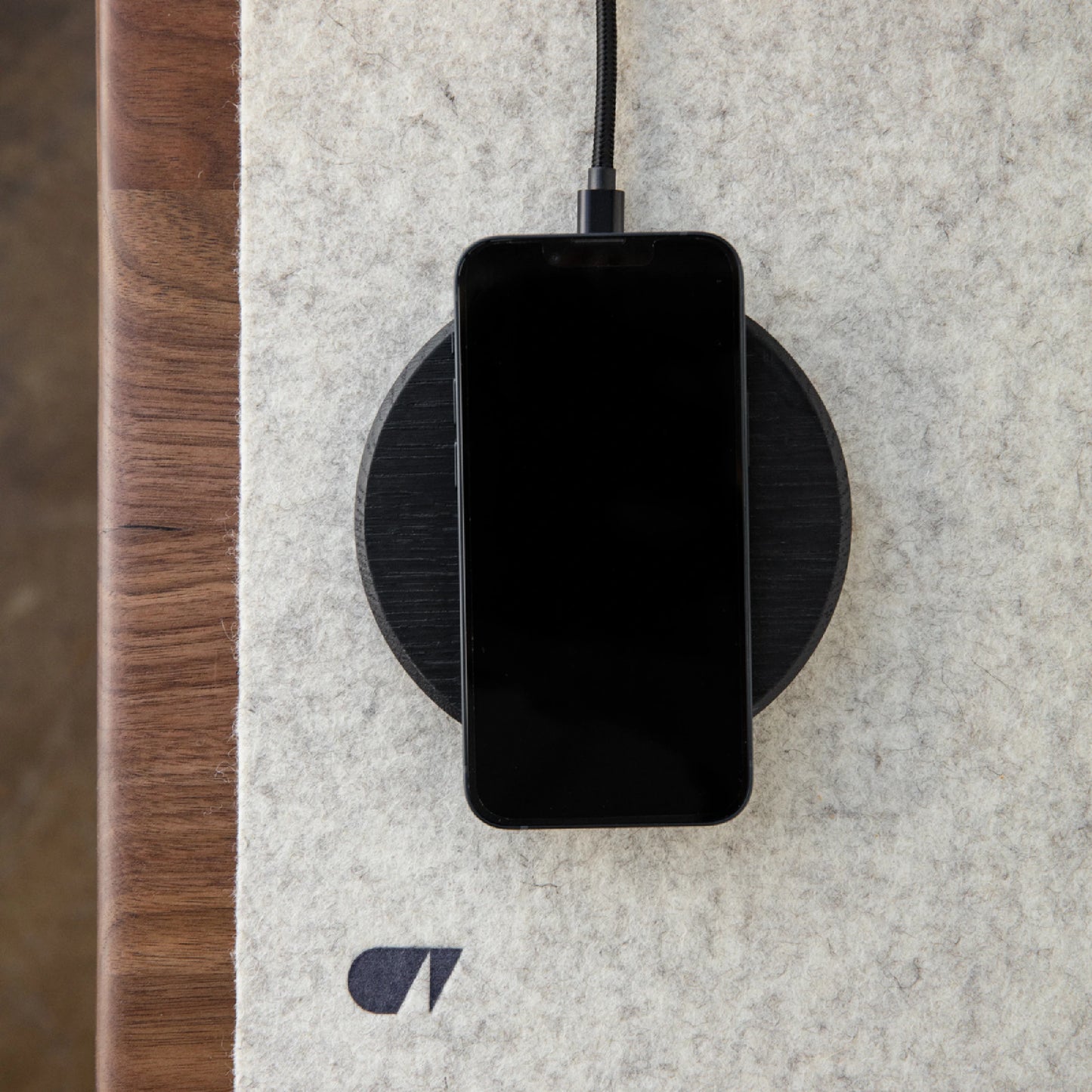 Oakywood Slim Charging Pad, Black