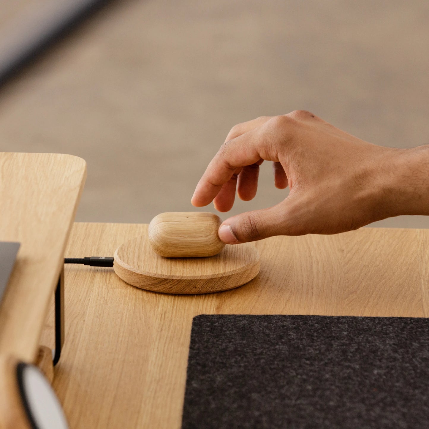 Oakywood Slim Charging Pad, Oak