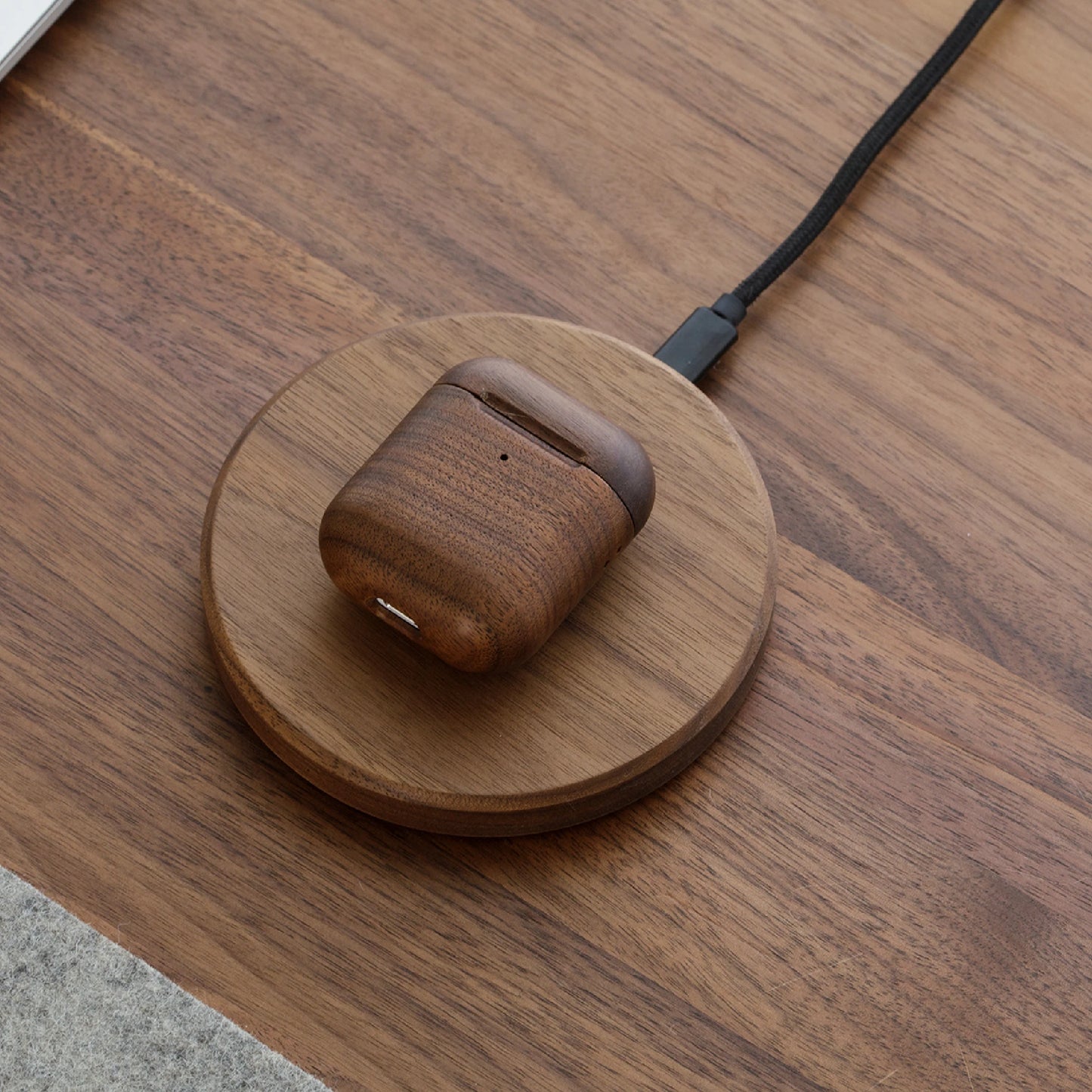 Oakywood Slim Charging Pad, Walnut