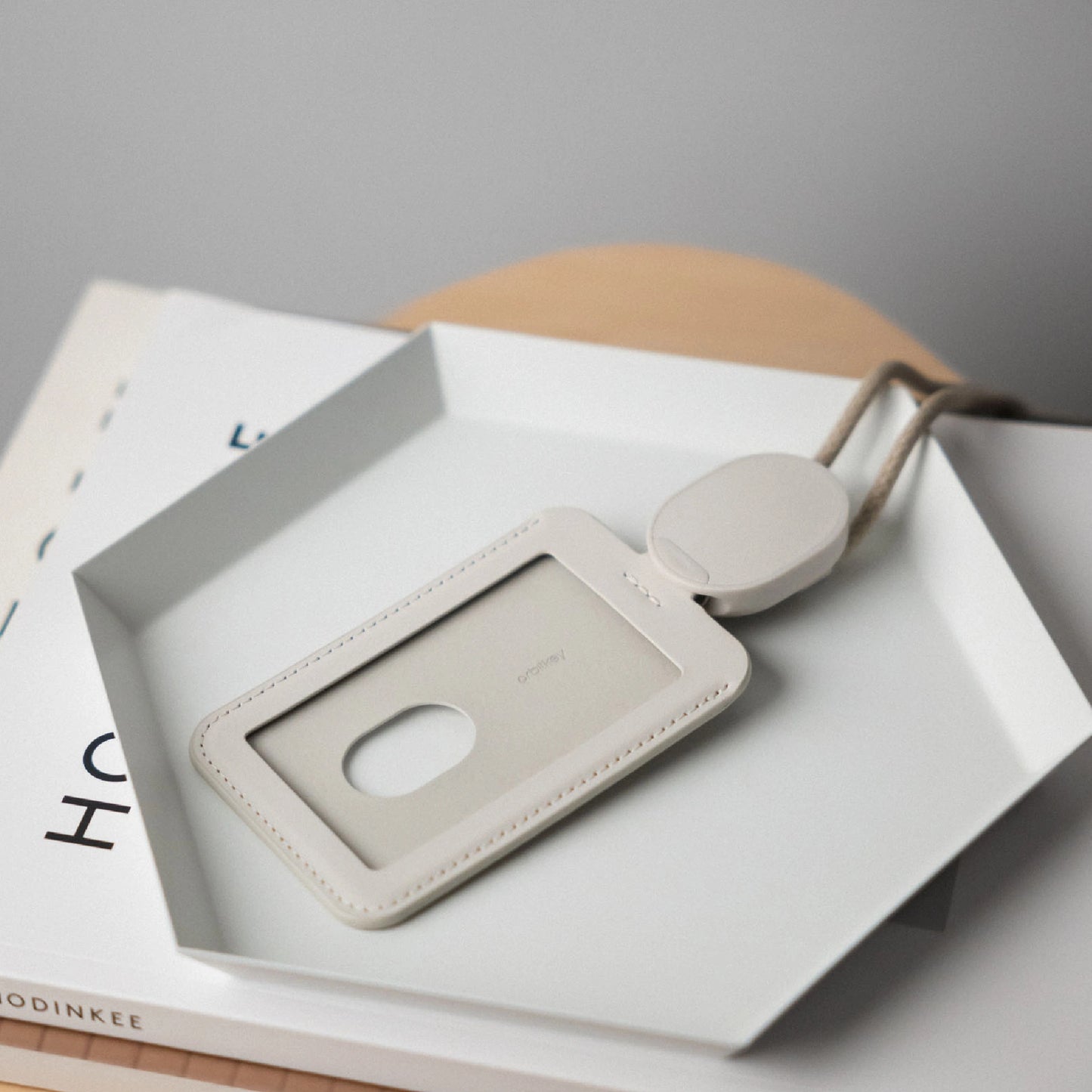 Orbitkey ID Card Holder (med snor)