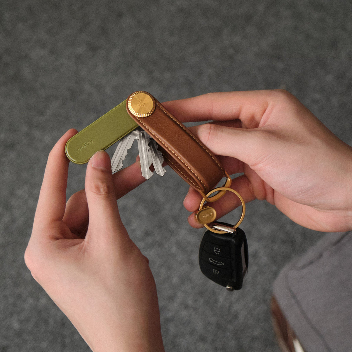 Orbitkey Universal Tracker, Pistachio, i bruk 1