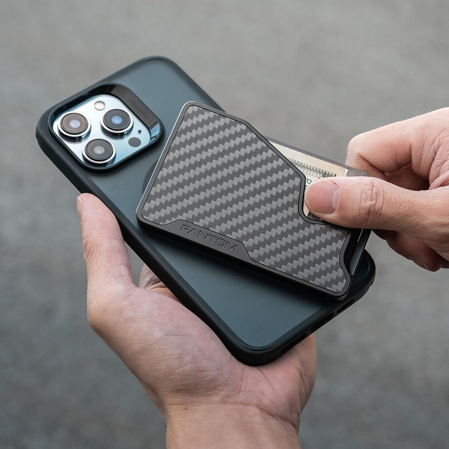 Fantom Wallet M 4-7 Cards Extra Slim, Carbon Fiber