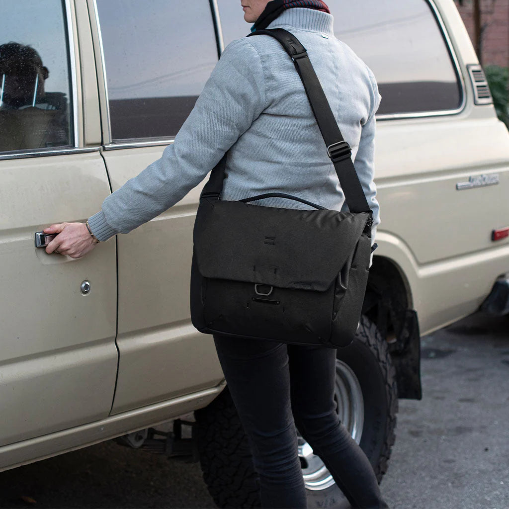 Peak Design Everyday Messenger V2 13L, Black