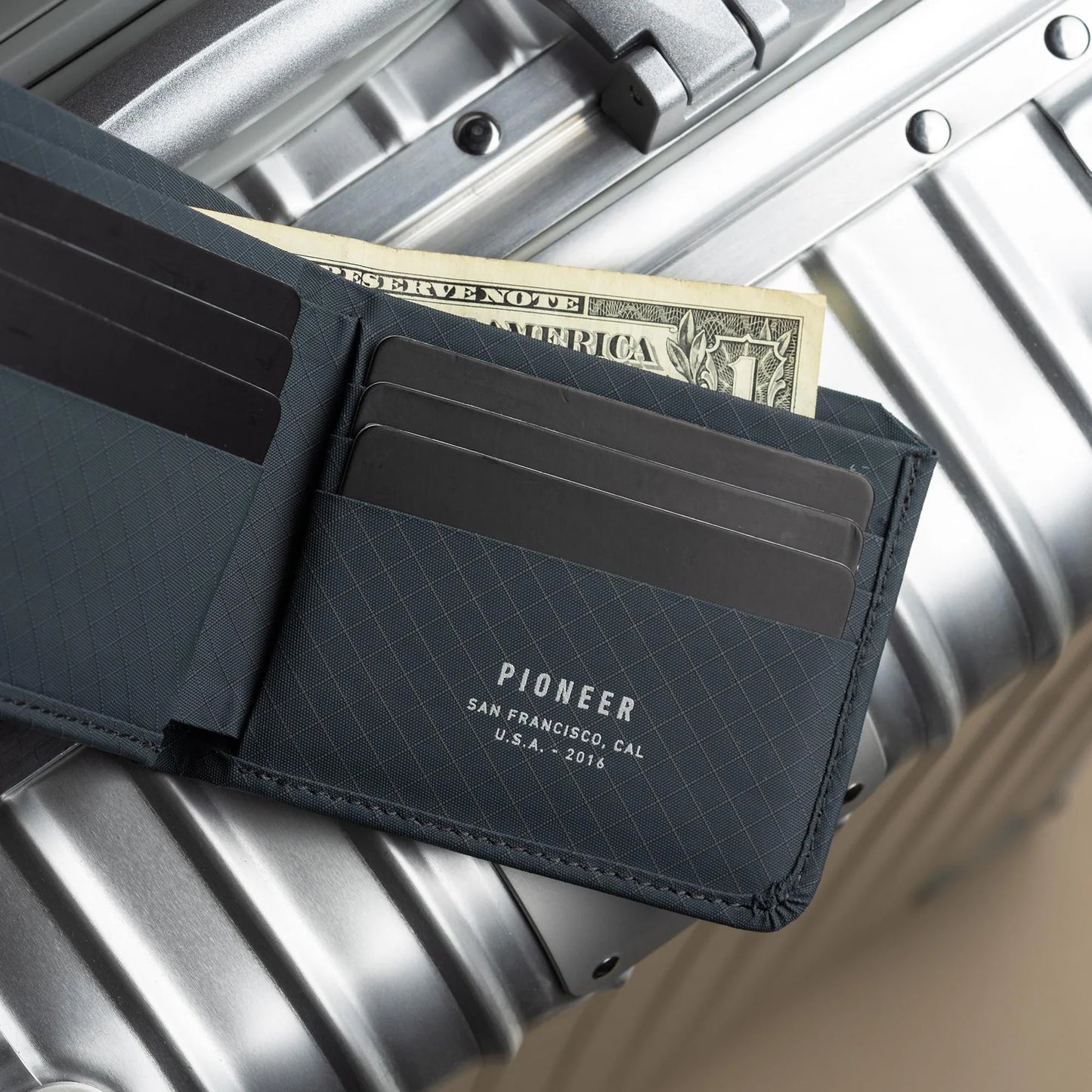 Pioneer Division Billfold, Slate 3XD™