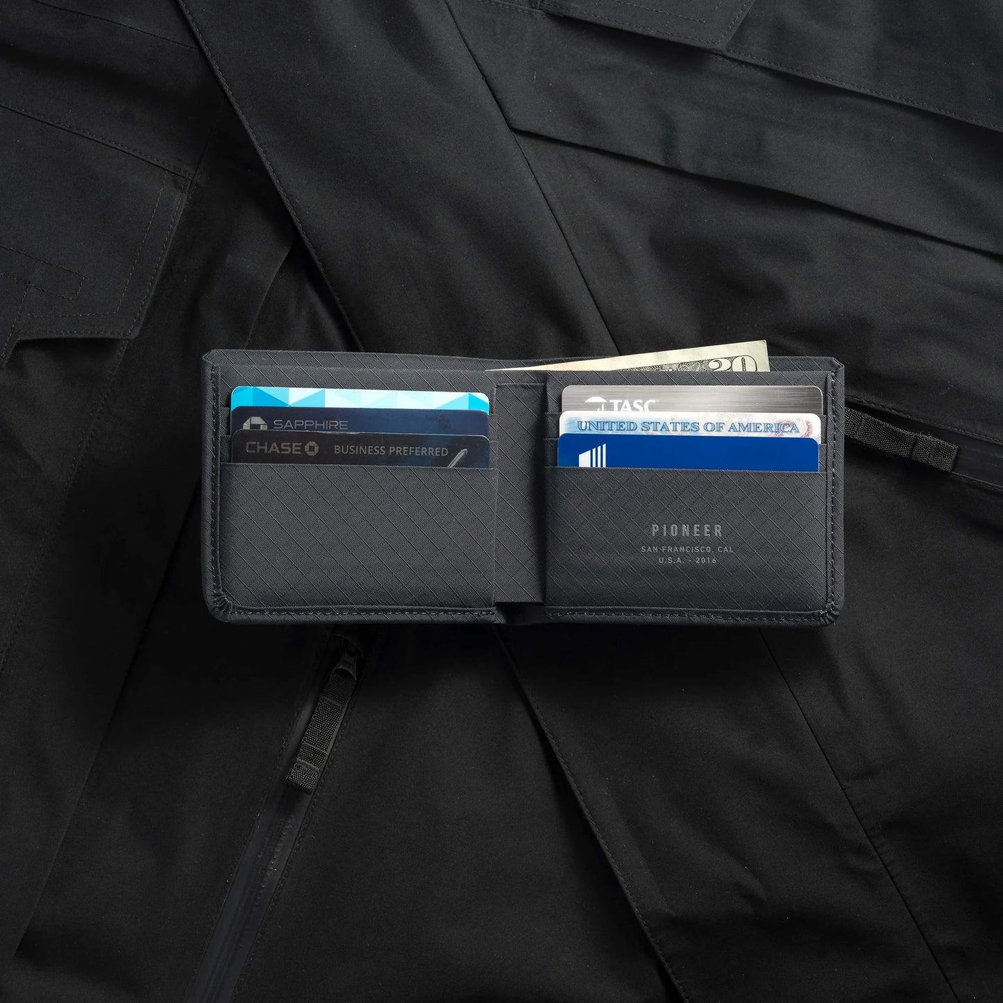 Pioneer Division Billfold, Slate 3XD™