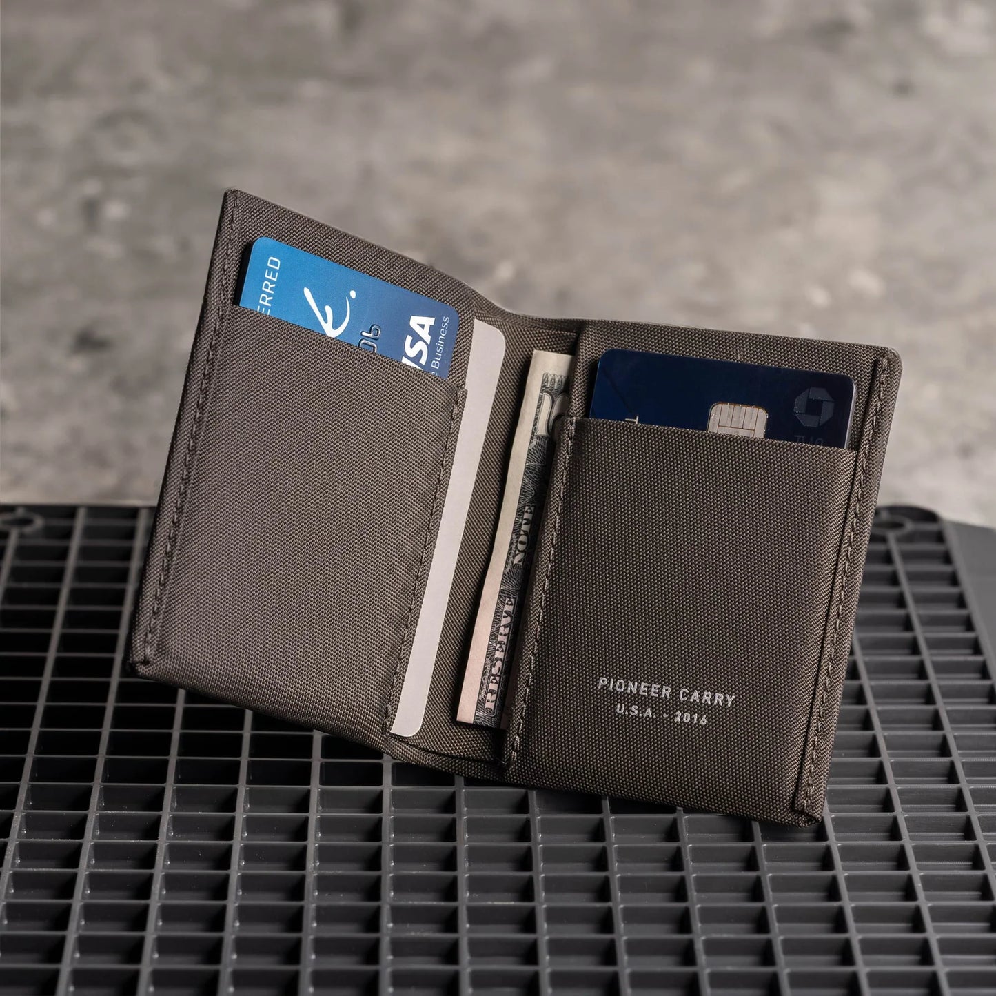 Pioneer Matter Bifold, Robusta Baby Ballistic™