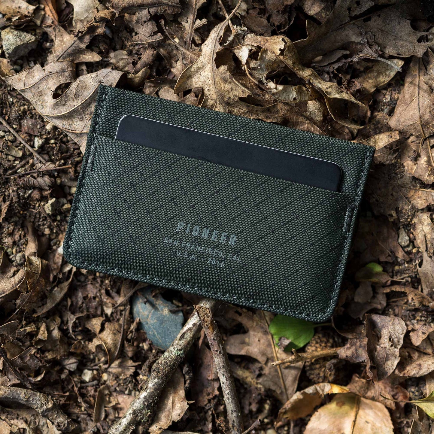 Pioneer Molecule Cardholder, Forest 10XD™