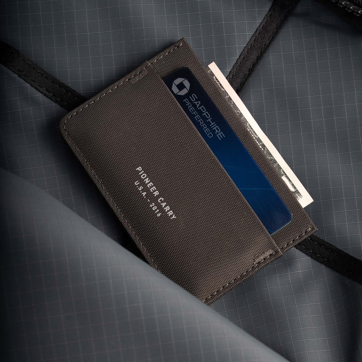 Pioneer Molecule Cardholder, Robusta Baby Ballistic™