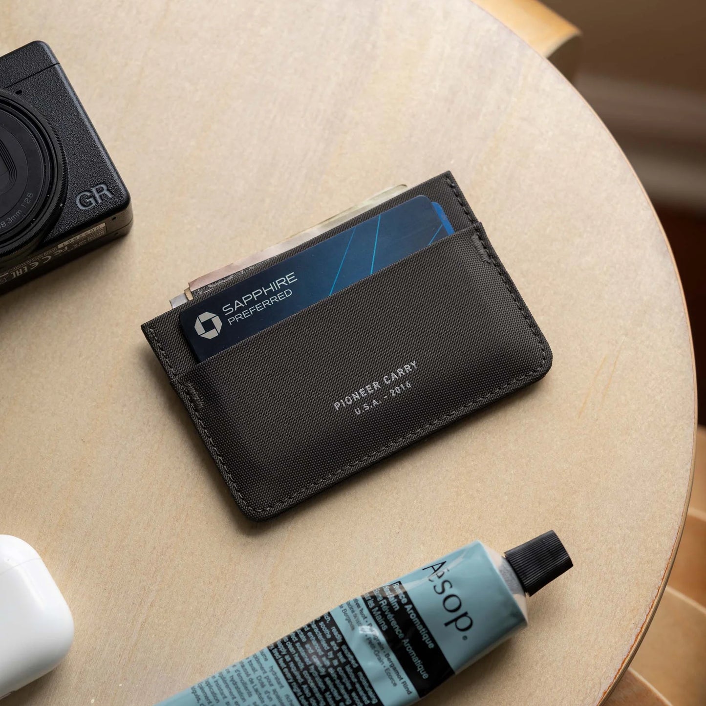 Pioneer Molecule Cardholder, Robusta Baby Ballistic™