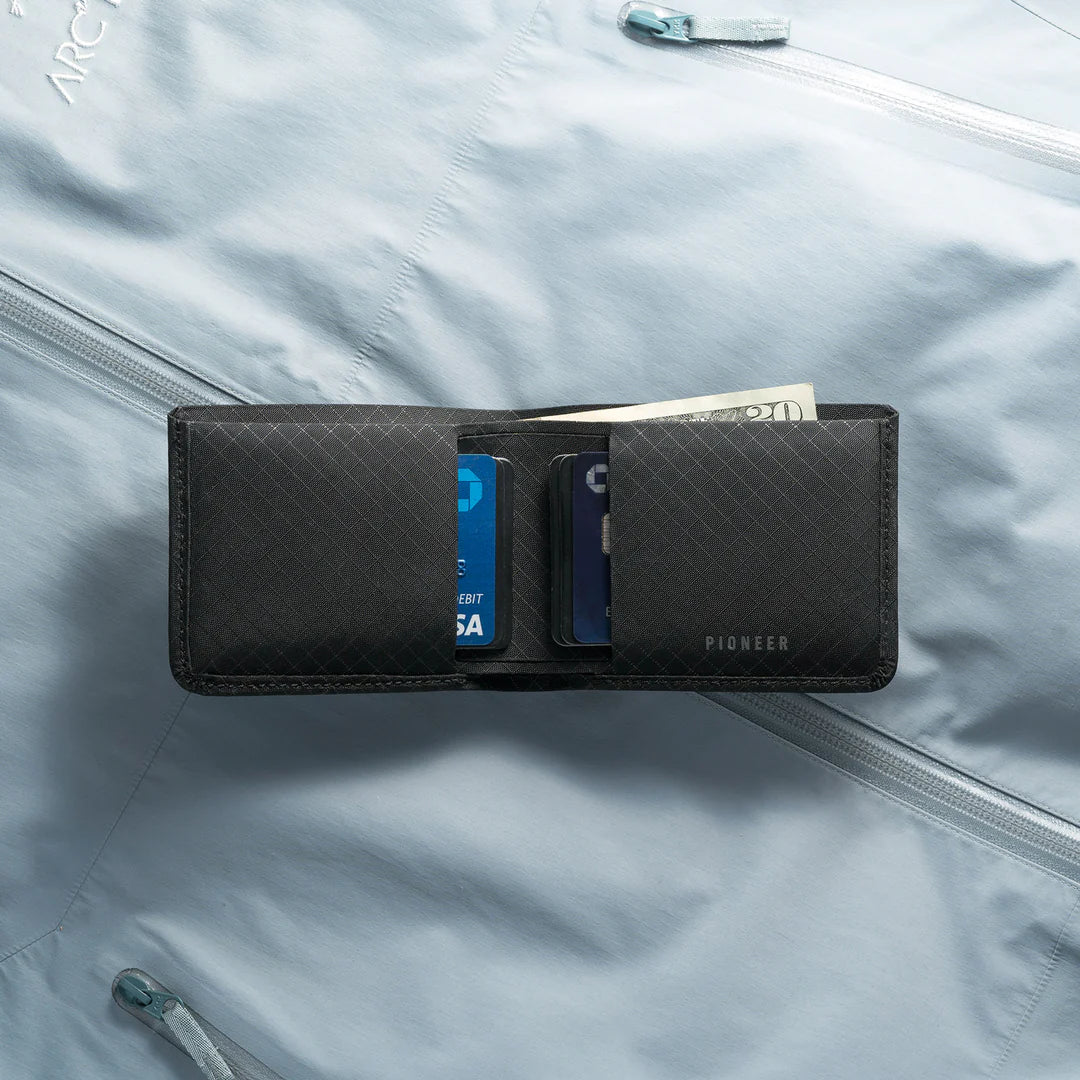 Pioneer The Flyfold Wallet, Onyx 10XD™