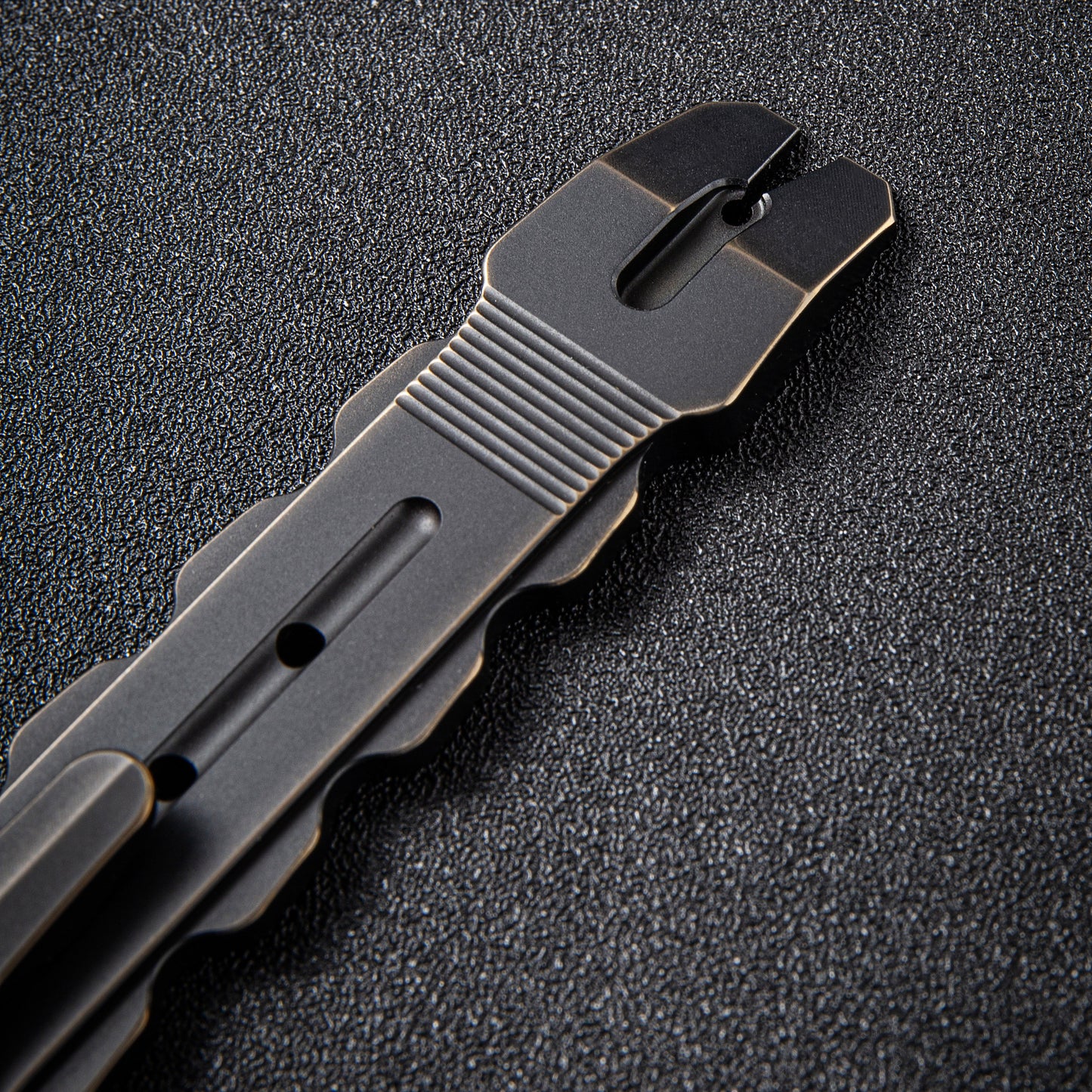 WEKNIFE Gesila Titanium Prybar Multitool, Antique Bronze