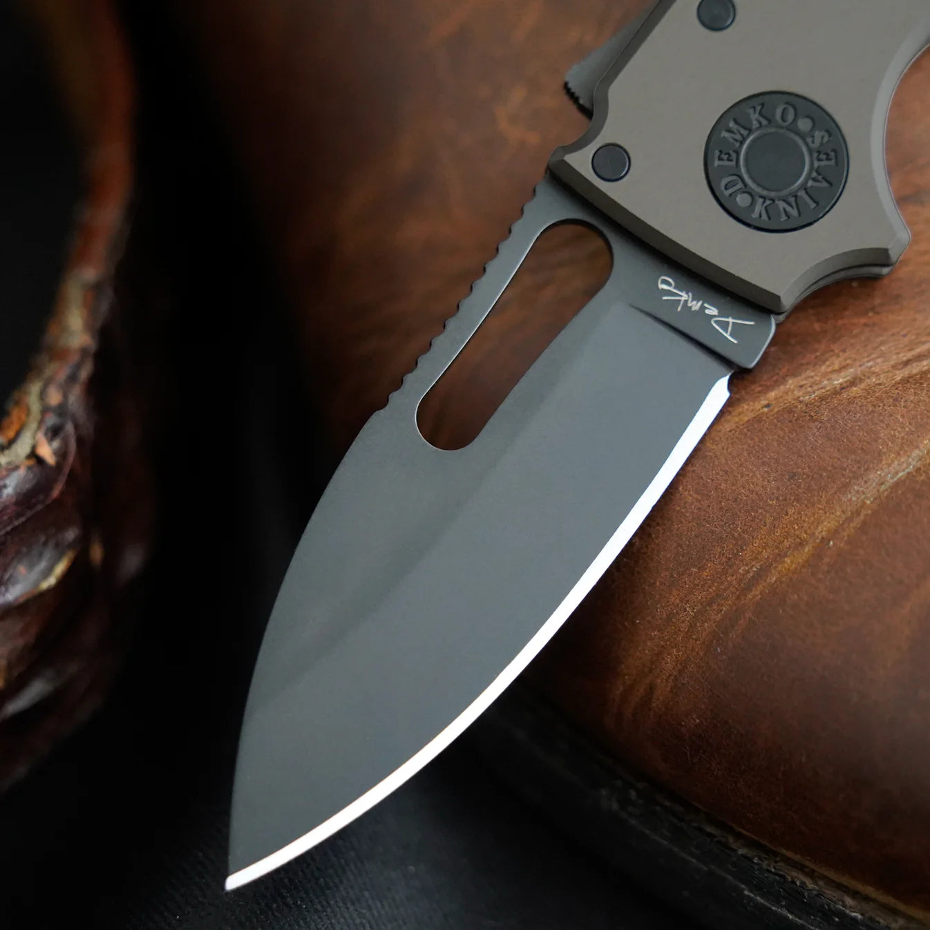 Demko Knives Shark-Cub® Stealth Clip Point, Black