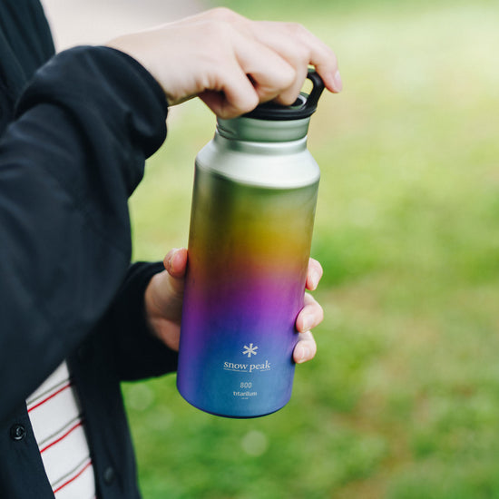 Snow Peak Titanium Aurora Bottle, Rainbow