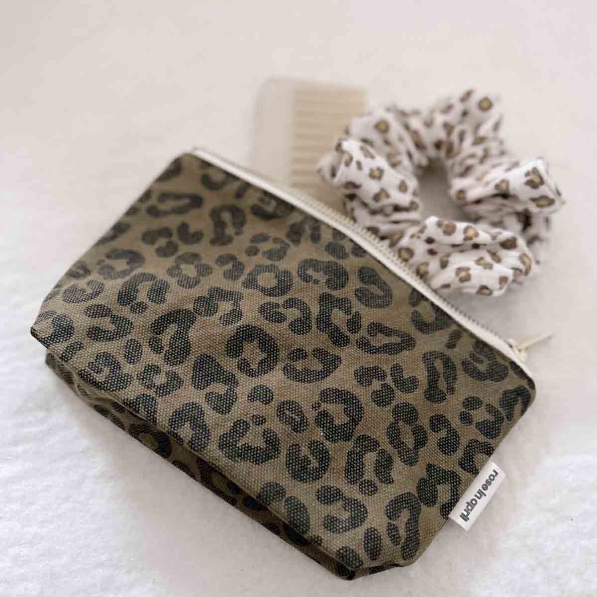 Rose in April Sofia Pouch Graou, Olive