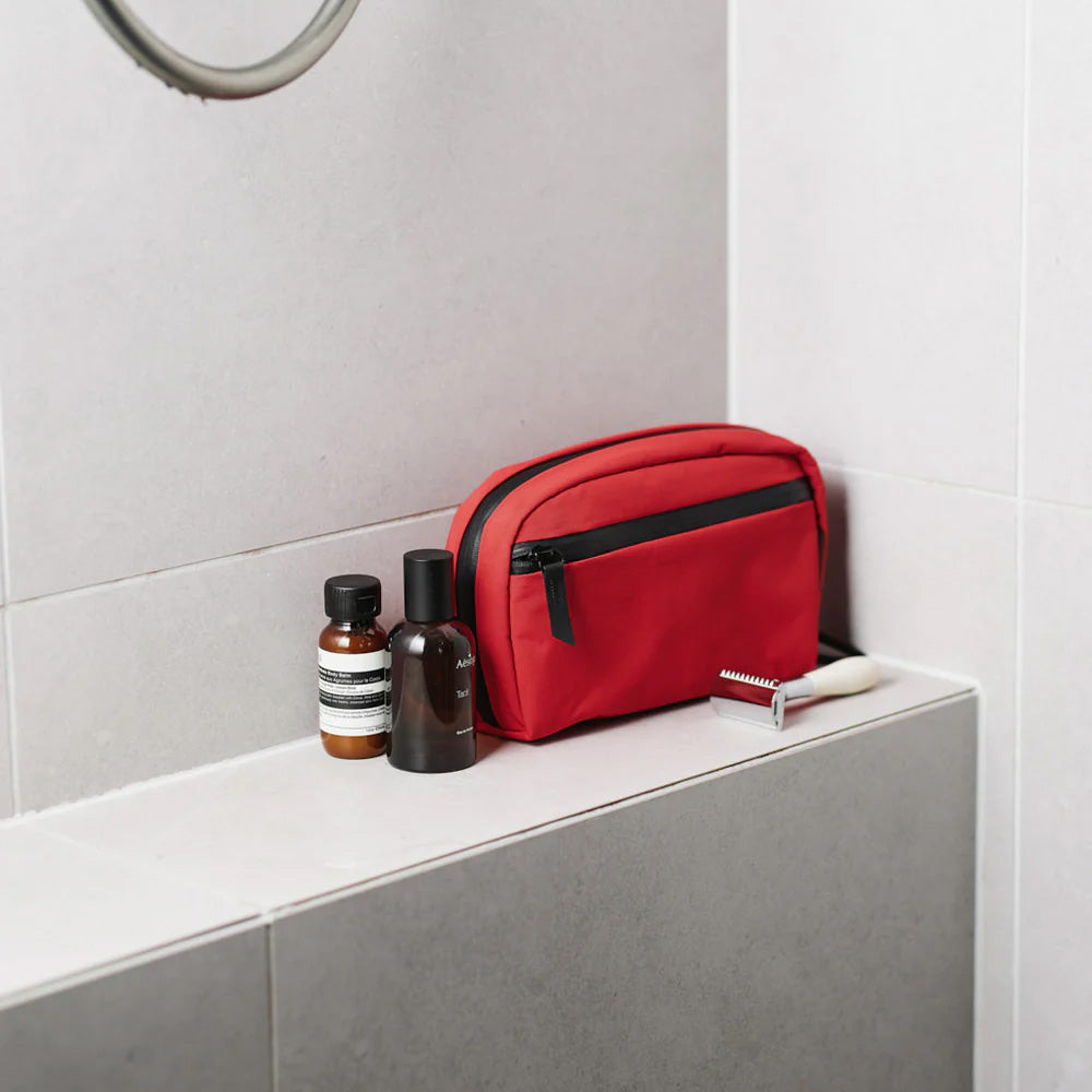 ALPAKA Toiletry Bag Axoflux 210, Red