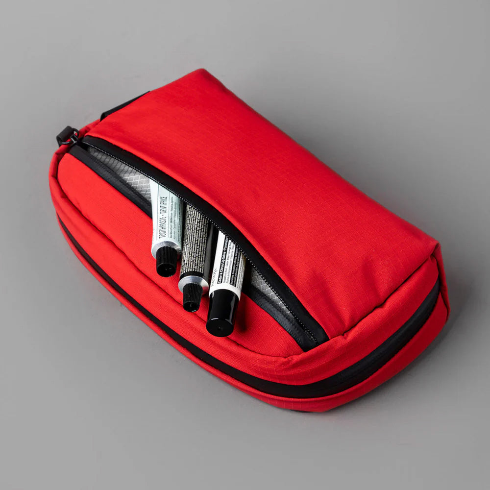 ALPAKA Toiletry Bag Axoflux 210, Red