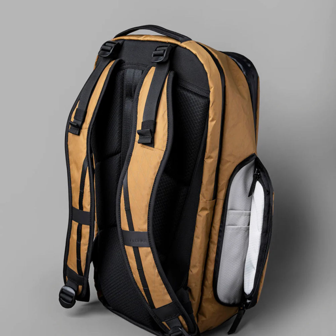 ALPAKA Elements Travel Backpack X-Pac® VX21, Mojave Edition