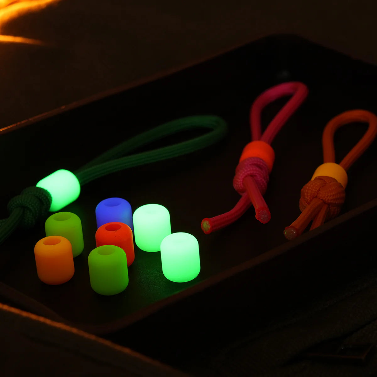 Viperade VAB6 Resin Knife Beads Glow-in-the-Dark (2pcs Set), Green