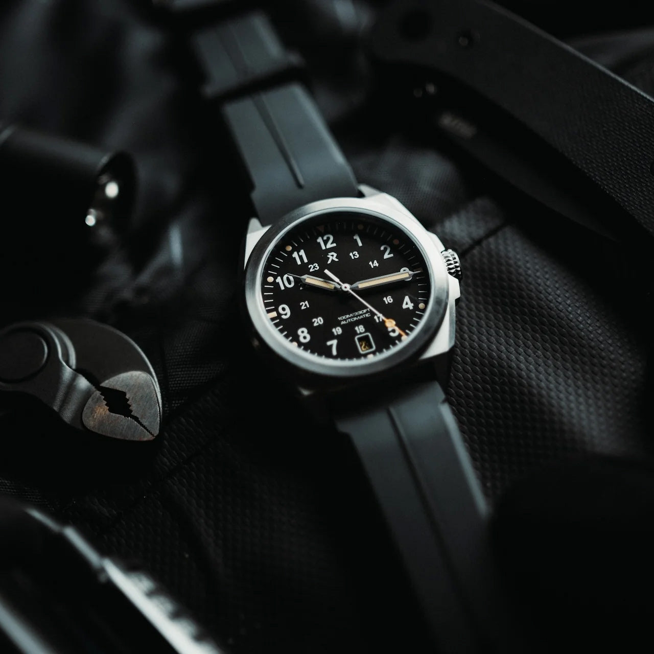 RZE Watches VALOUR 38, Carbon Black