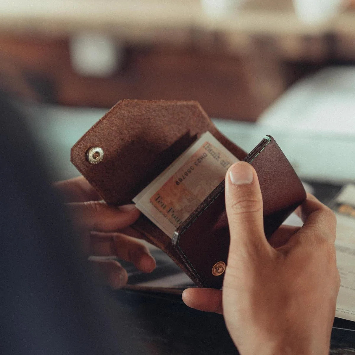 Wingback Cash Wallet, Chestnut