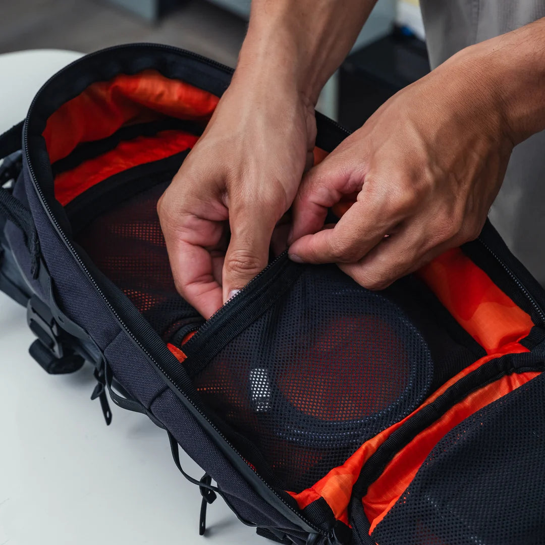 Code of Bell X-PAK Sport Sling Pack (M), Pitch Black