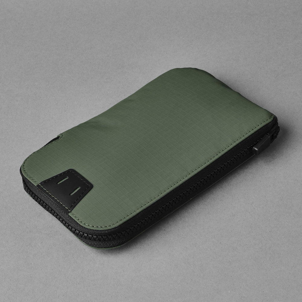 ALPAKA Zip Travel Wallet 210D, Green