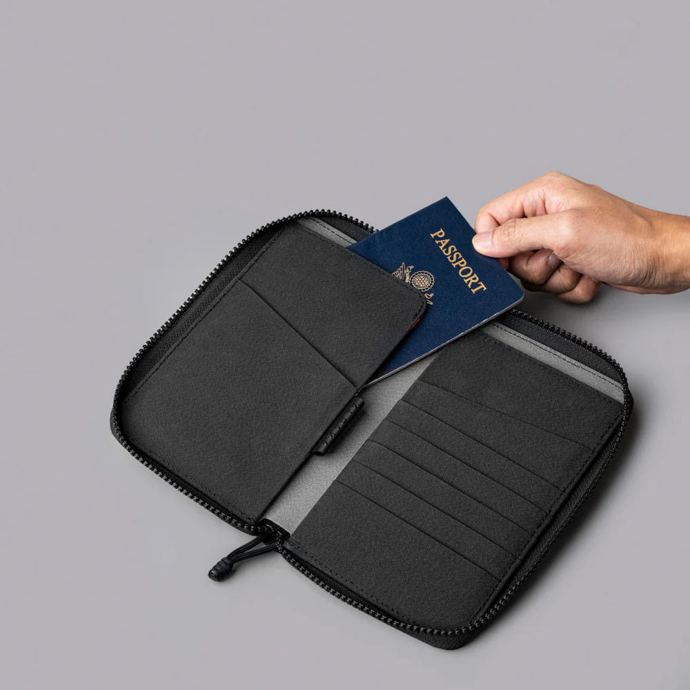 ALPAKA Zip Passport Wallet Axogrid 300D, Black