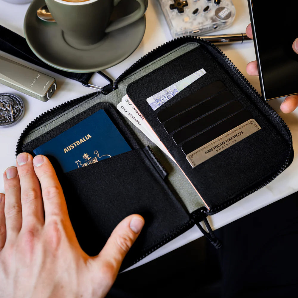 ALPAKA Zip Passport Wallet Axogrid 300D, Black