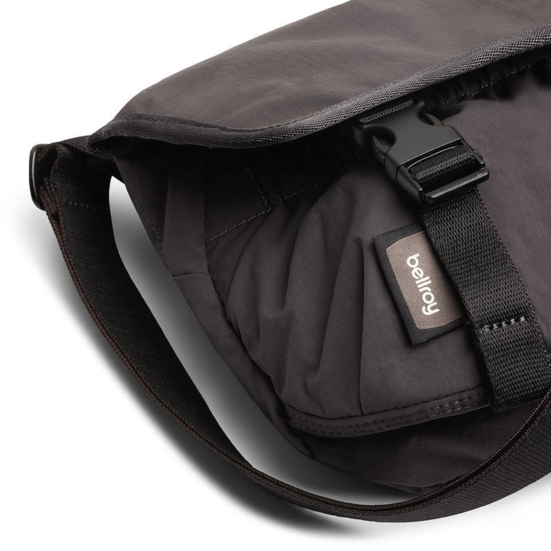 Bellroy Cinch Mini Messenger, Charcoal