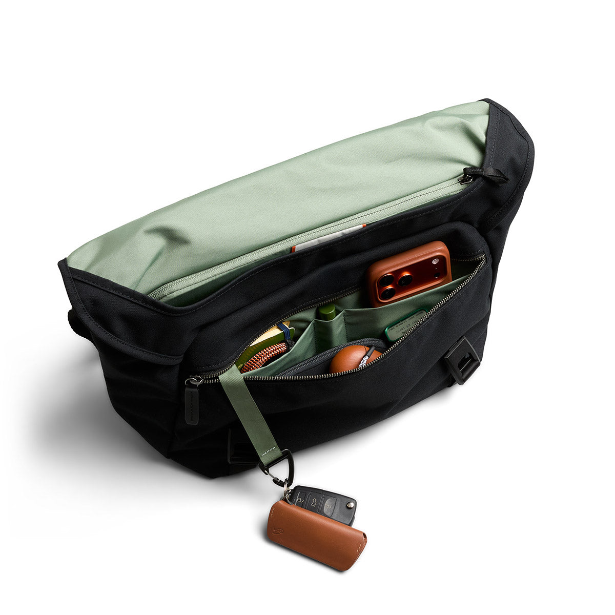Bellroy Classic Messenger 13L, Black