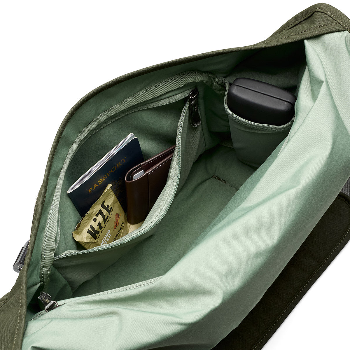 Bellroy Classic Messenger 13L, Olive