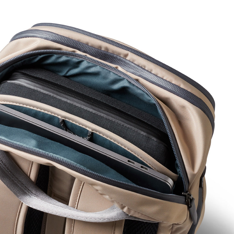 Bellroy Transit Workpack Pro 22L, Stone