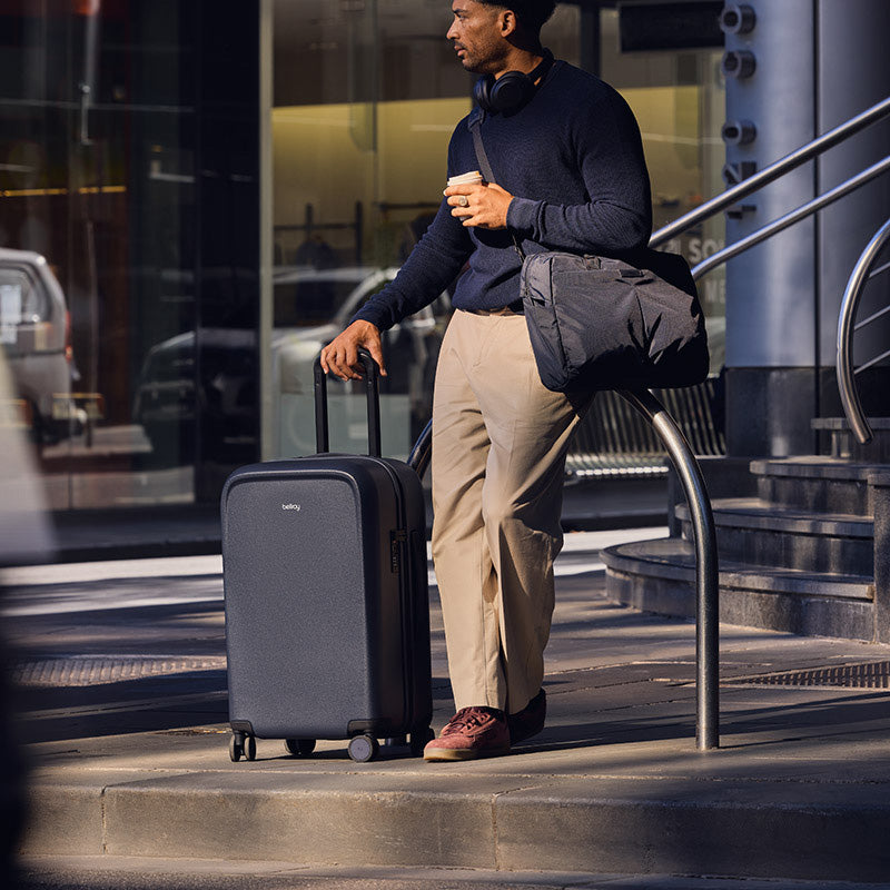 Bellroy Transit Check-In, Black